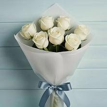 Букет 7 Белых роз Эдлесс Лав в Войвож
