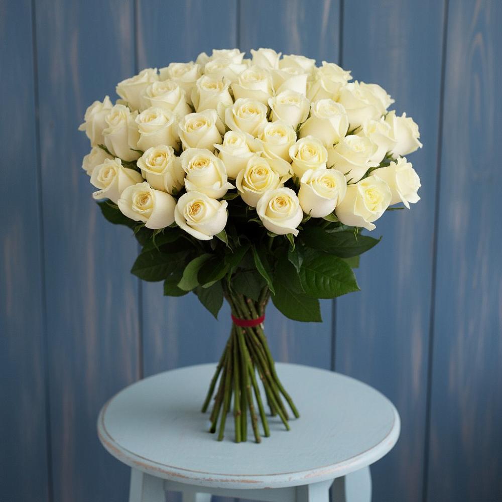 Букет 51 Белая роза Эдлесс Лав в Войвож