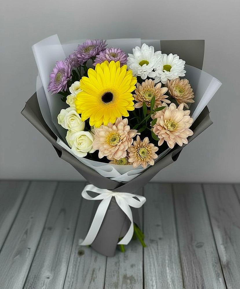 Букет цветов из: Розы, Герберы и Хризантемы в Войвож