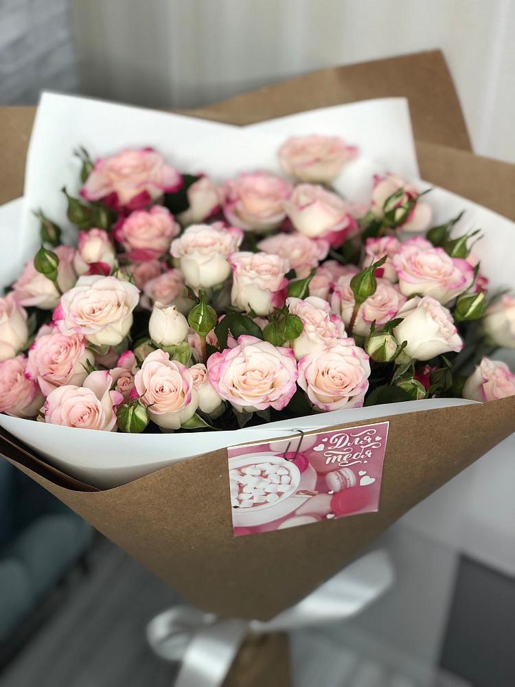 Букет цветов из: Розы в Войвож