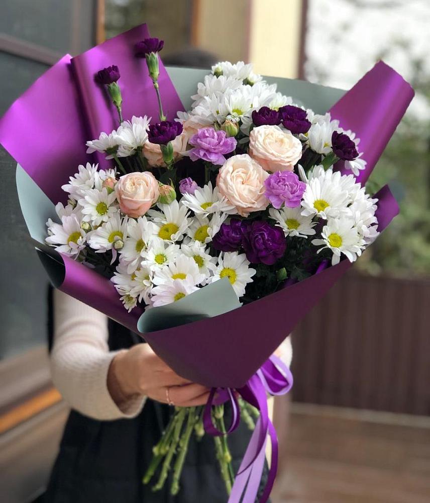 Букет цветов из: Хризантемы, Гвоздики и Розы в Войвож