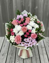 Букет цветов из:  Альстромерии, Гвоздики, Розы и Хризантемы в Войвож