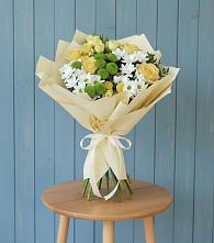Букет цветов из:  Хризантемы и Розы в Войвож