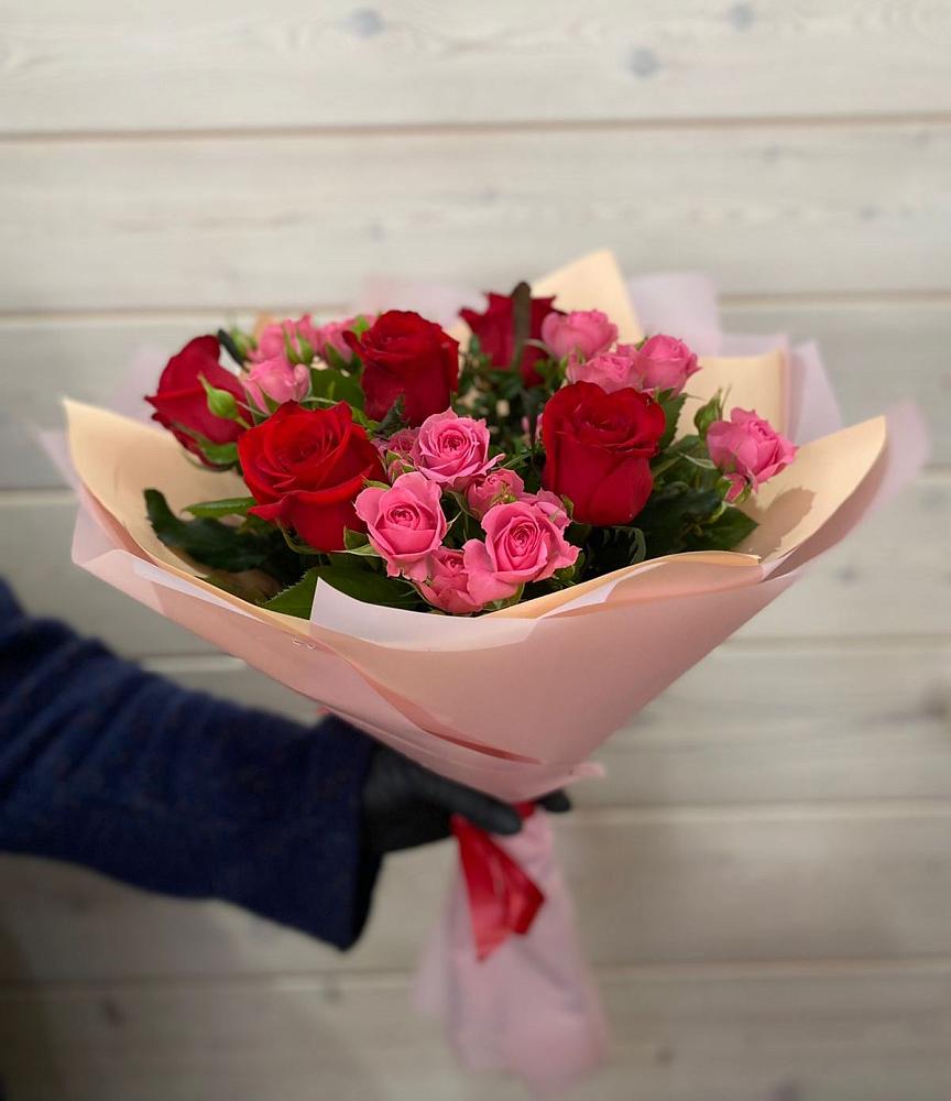 Букет цветов из: Розы в Войвож