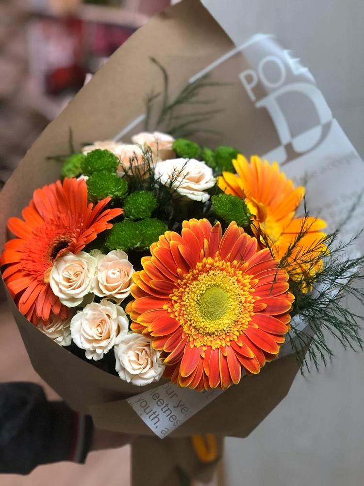 Букет цветов из: Герберы, Хризантемы и Розы в Войвож