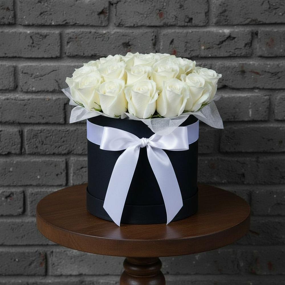 Цветочная композиция из Розы в шляпной коробке в Войвож