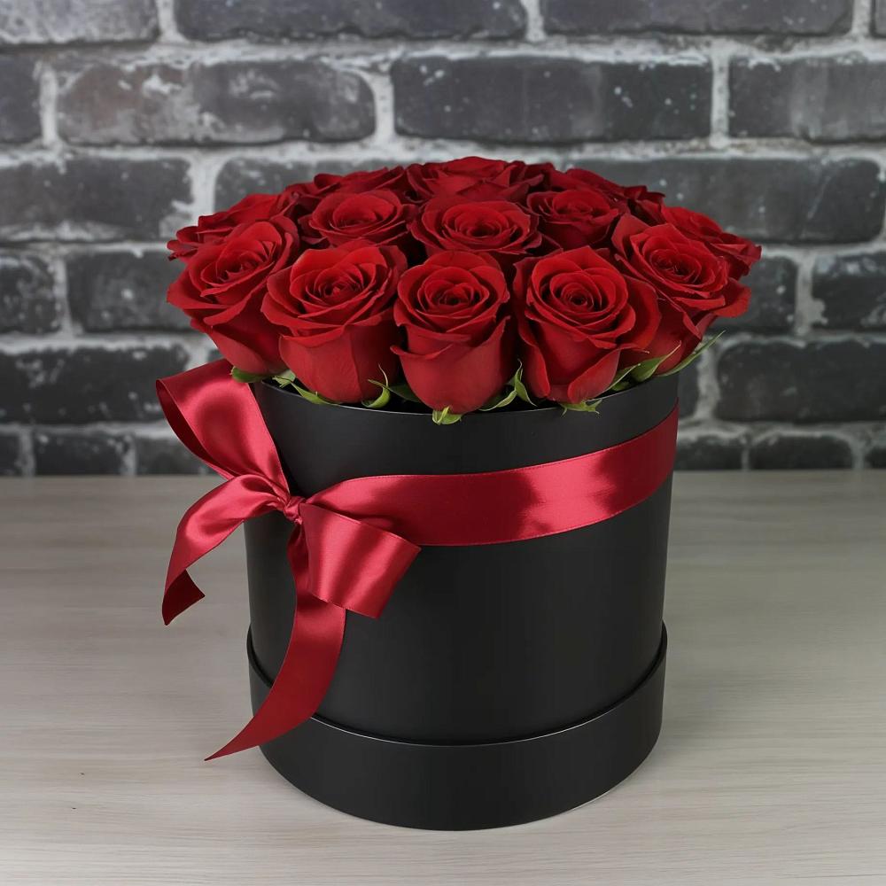 Цветочная композиция из Розы в шляпной коробке в Войвож