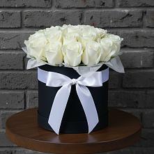 Цветочная композиция из Розы в шляпной коробке в Войвож